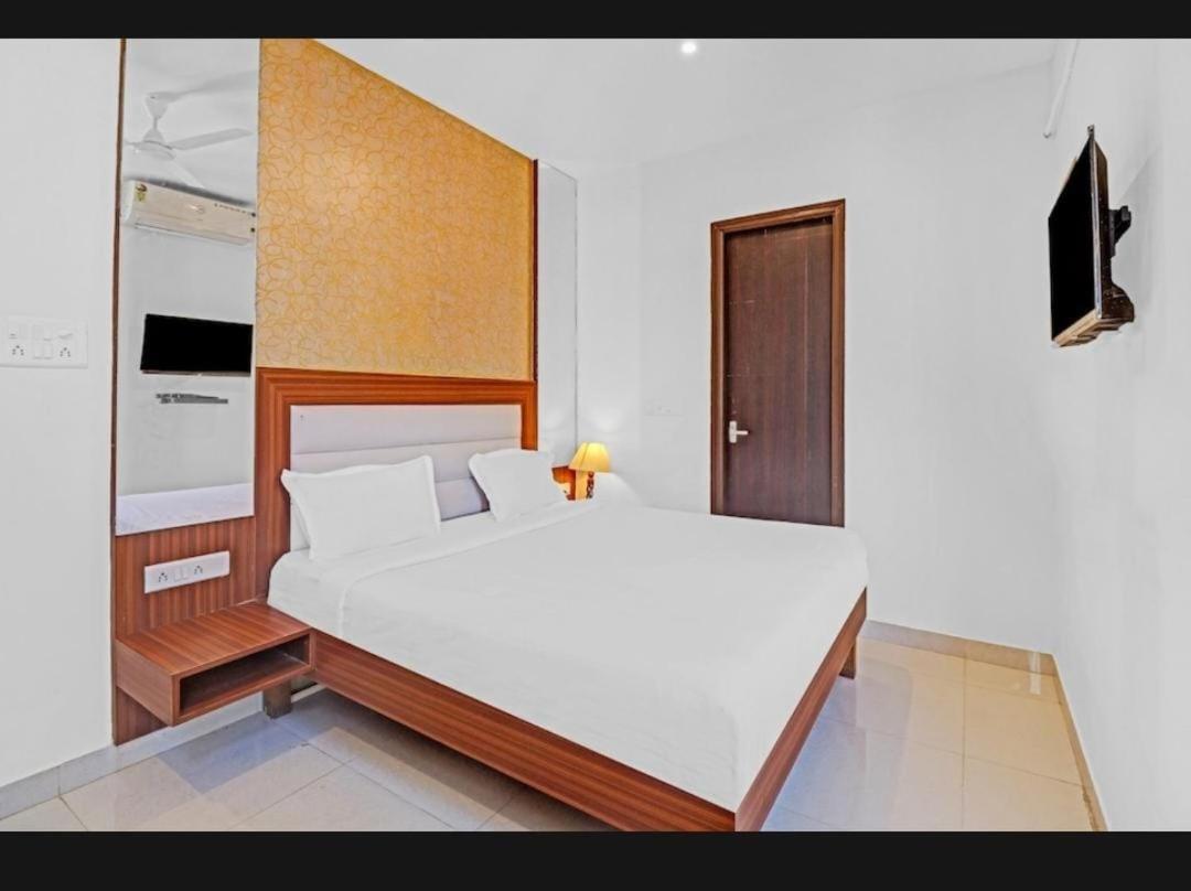 Akshatha Home Stay Bangalore Exterior photo
